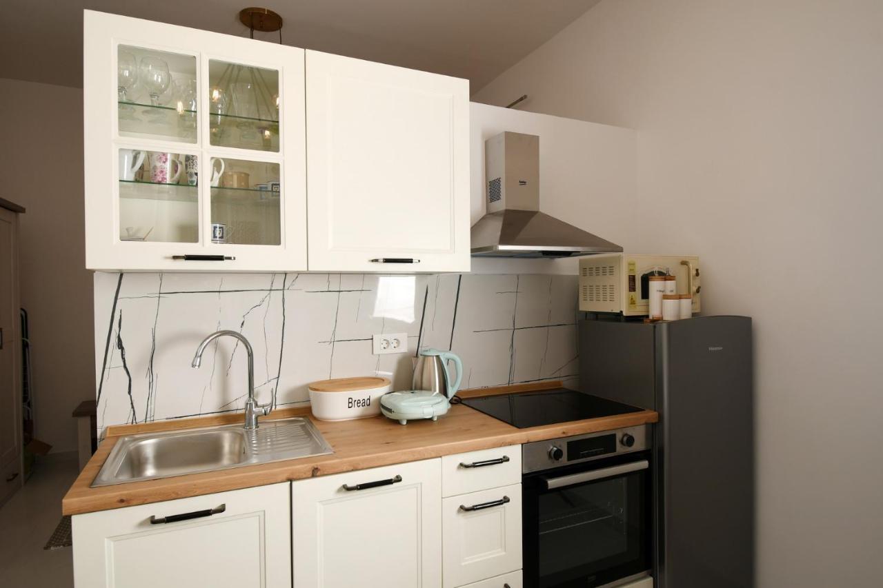 Apartment Frida Rab Banjol Exterior photo